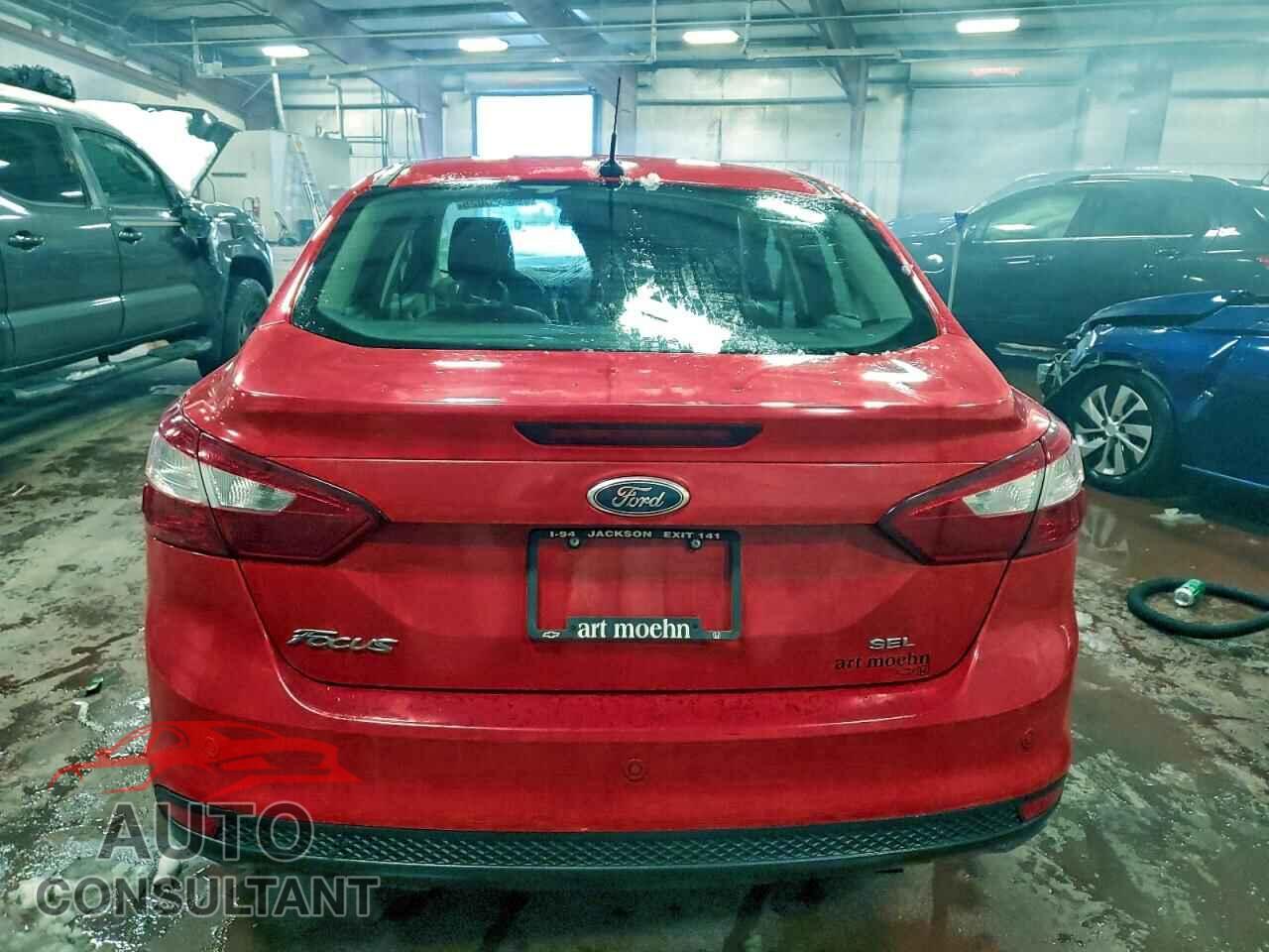 FORD FOCUS 2012 - 1FAHP3H24CL367367