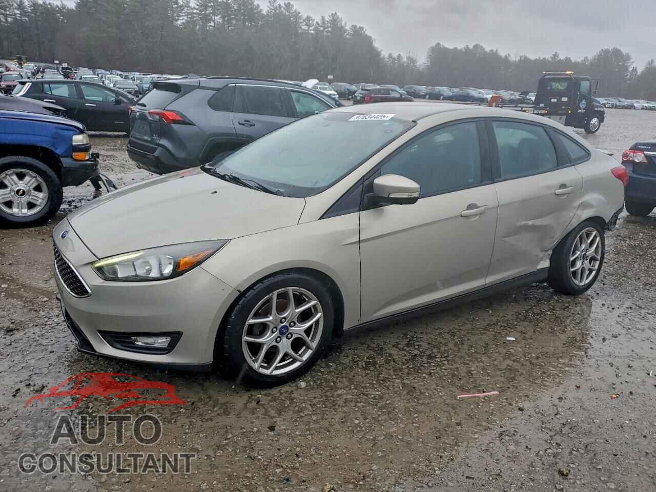 FORD FOCUS 2015 - 1FADP3F2XFL213090