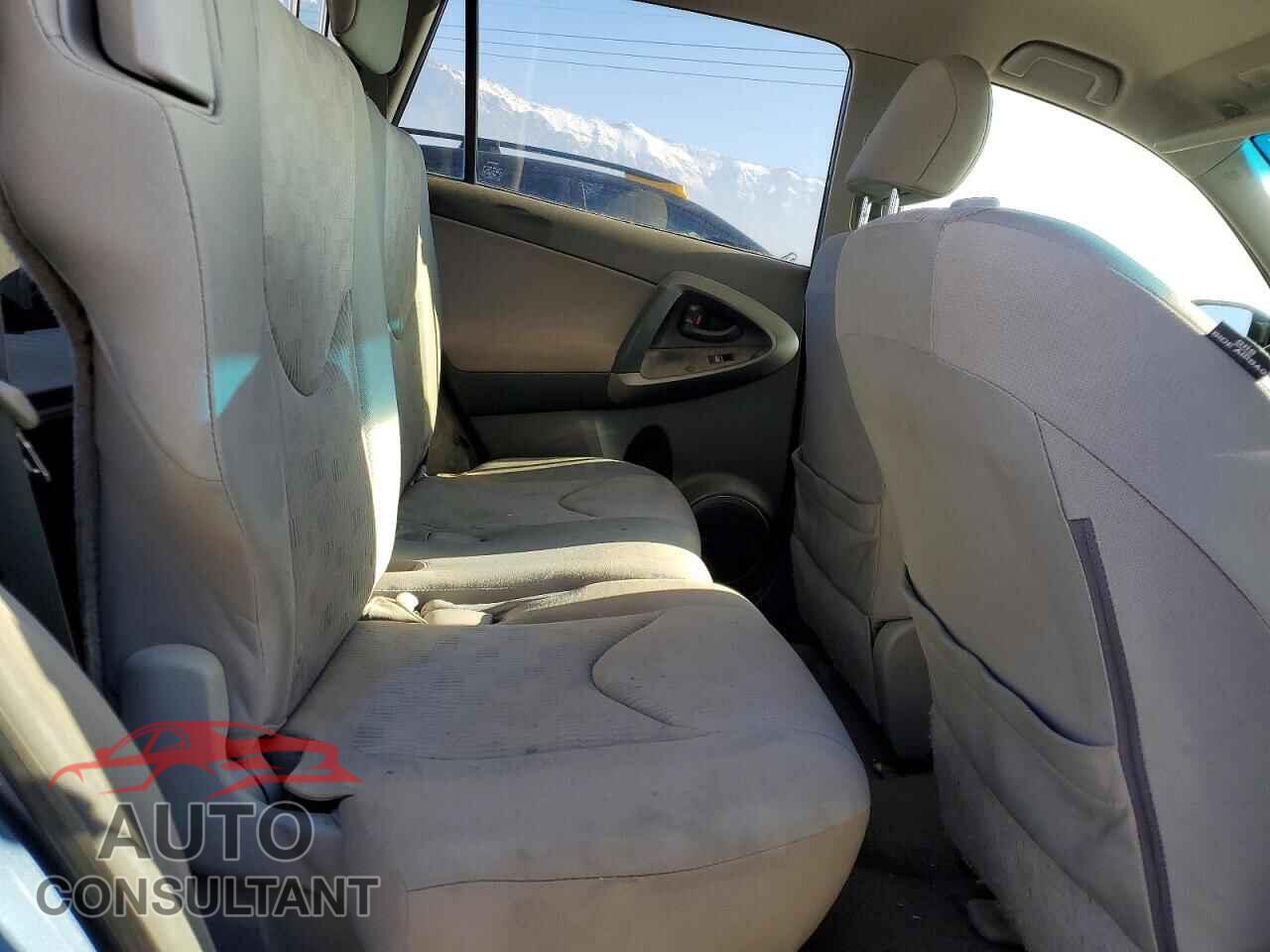TOYOTA RAV4 2012 - JTMBF4DV9CD045990