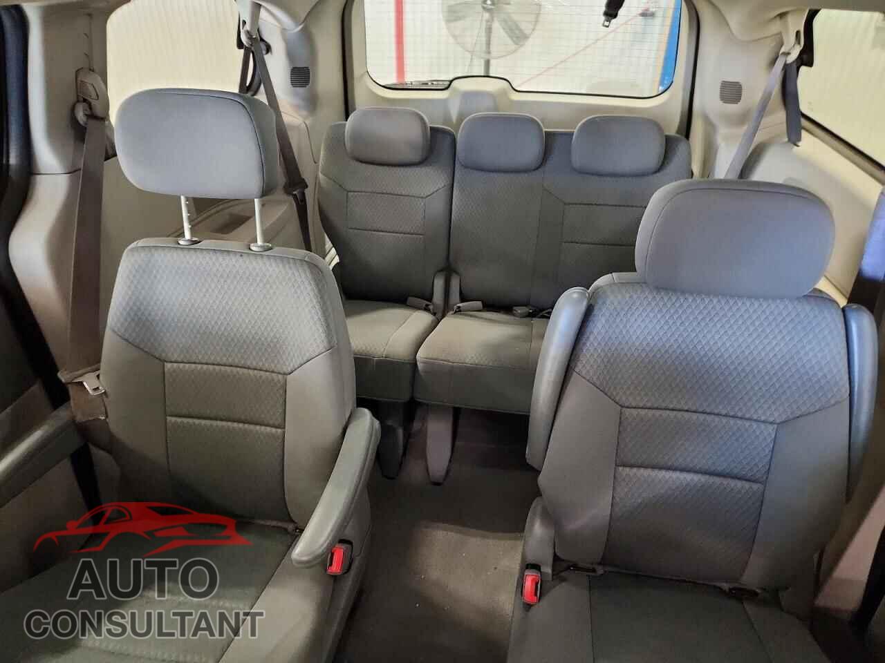 DODGE CARAVAN 2010 - 2D4RN4DE3AR335401