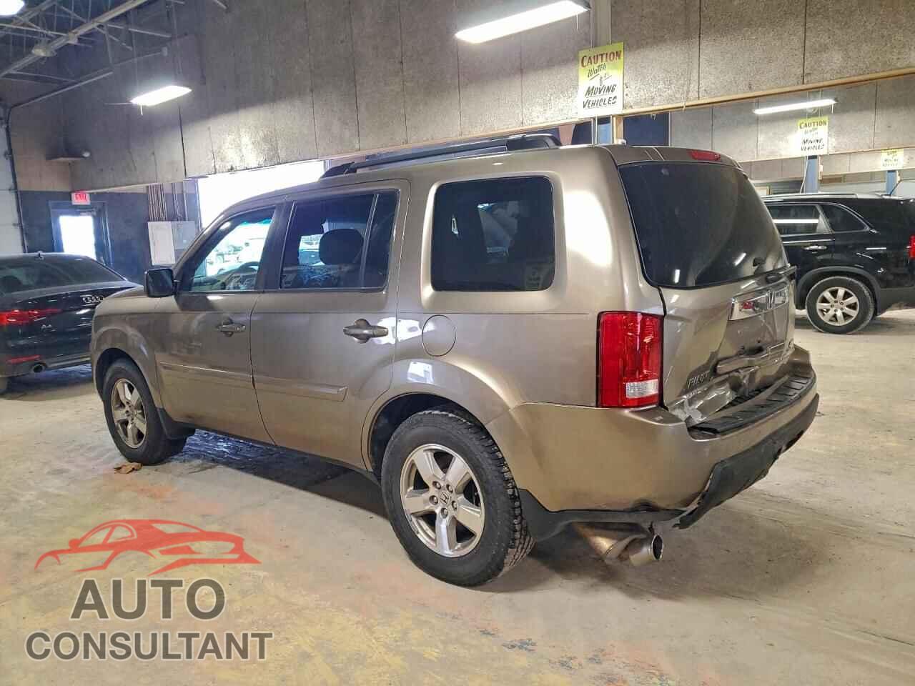 HONDA PILOT 2011 - 5FNYF4H5XBB061059