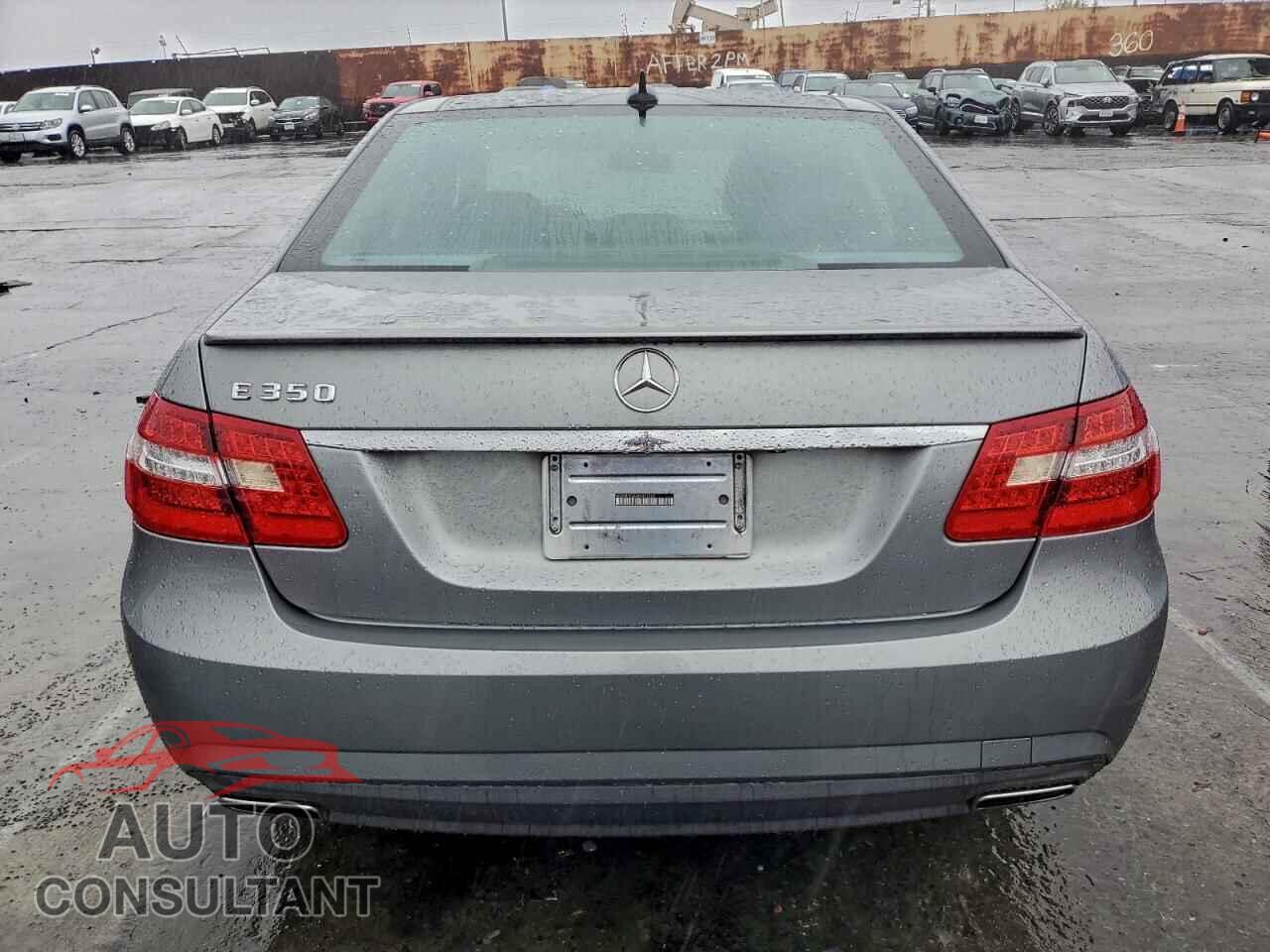MERCEDES-BENZ E-CLASS 2011 - WDDHF5GB4BA472260