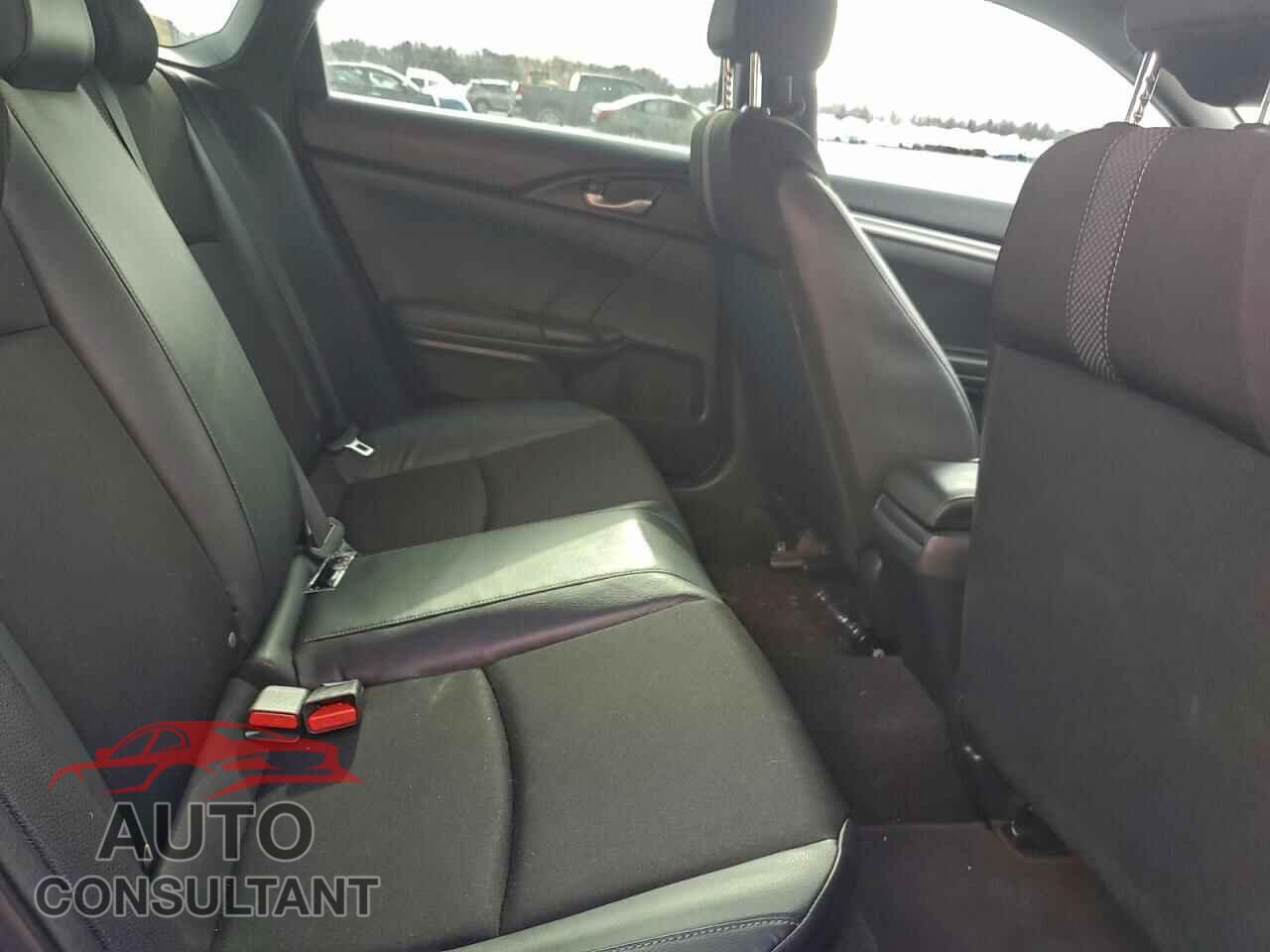 HONDA CIVIC 2019 - 2HGFC2F82KH577042