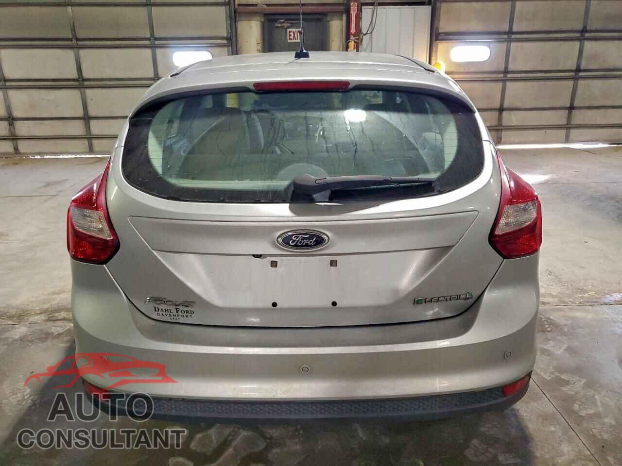 FORD FOCUS 2014 - 1FADP3R42EL205237