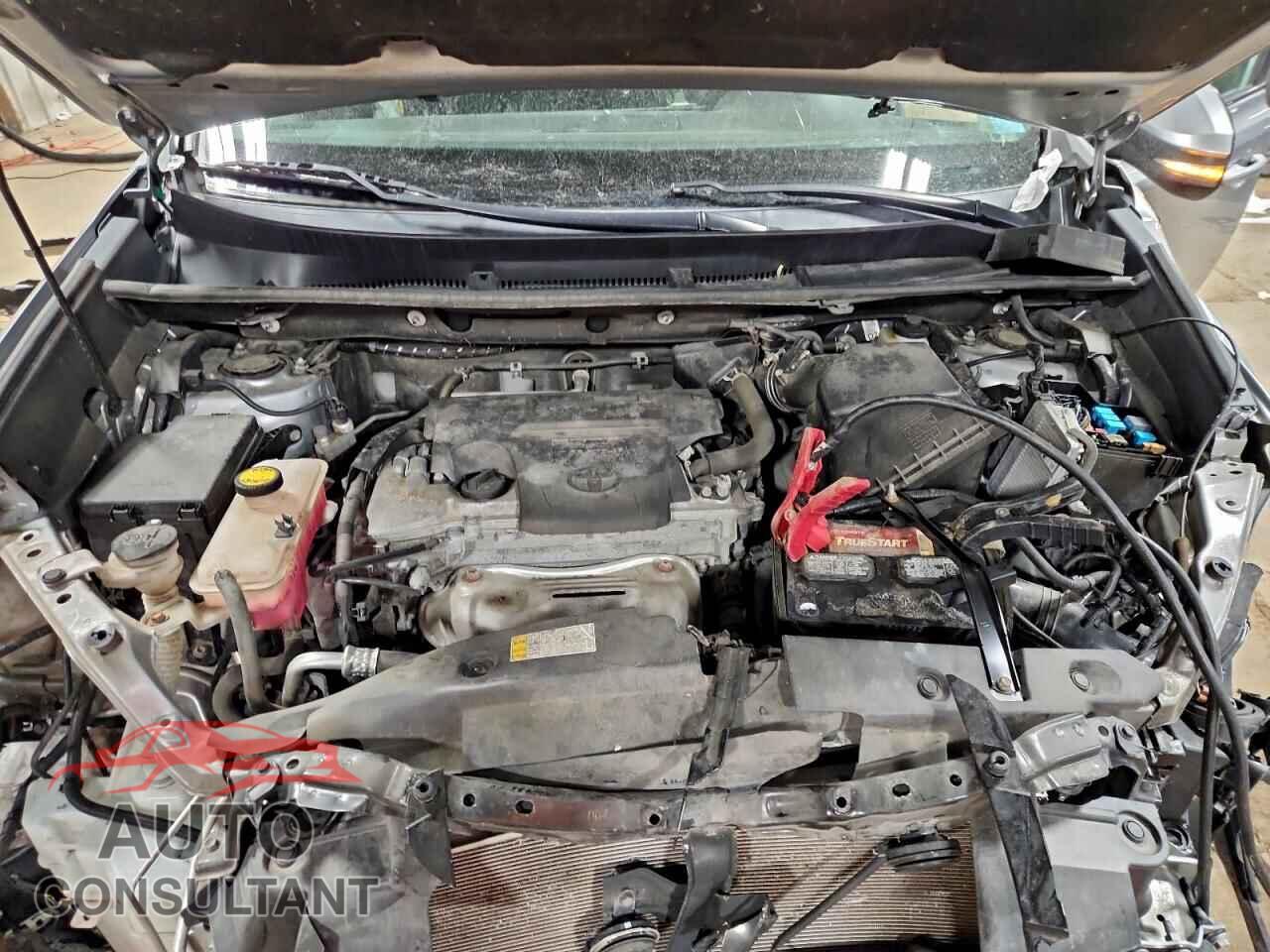 TOYOTA RAV4 2018 - 2T3RFREV2JW750236