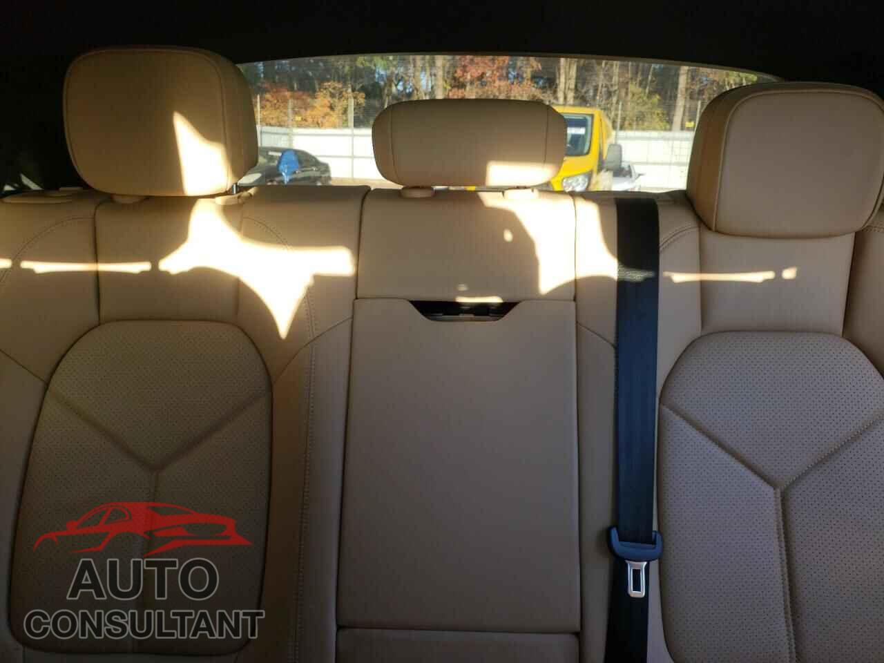 PORSCHE MACAN 2018 - WP1AA2A52JLB17343