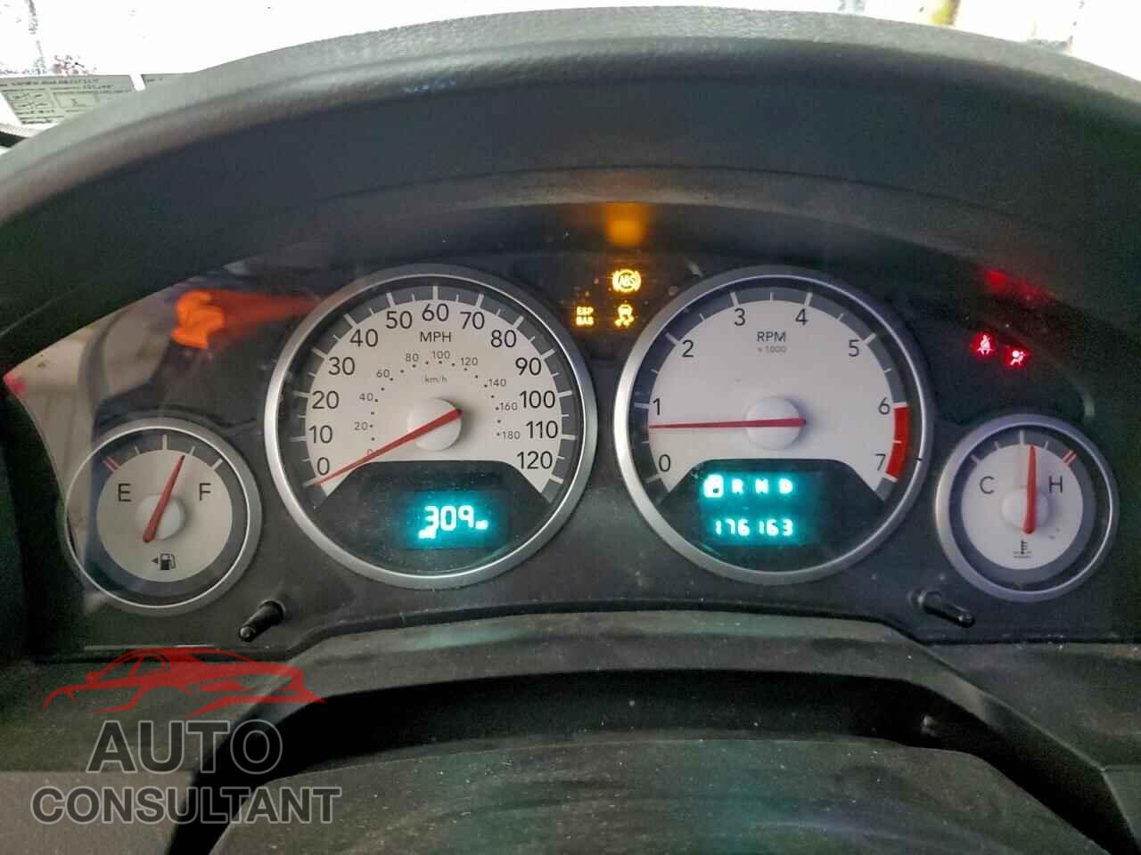 DODGE CARAVAN 2010 - 2D4RN5D10AR121324