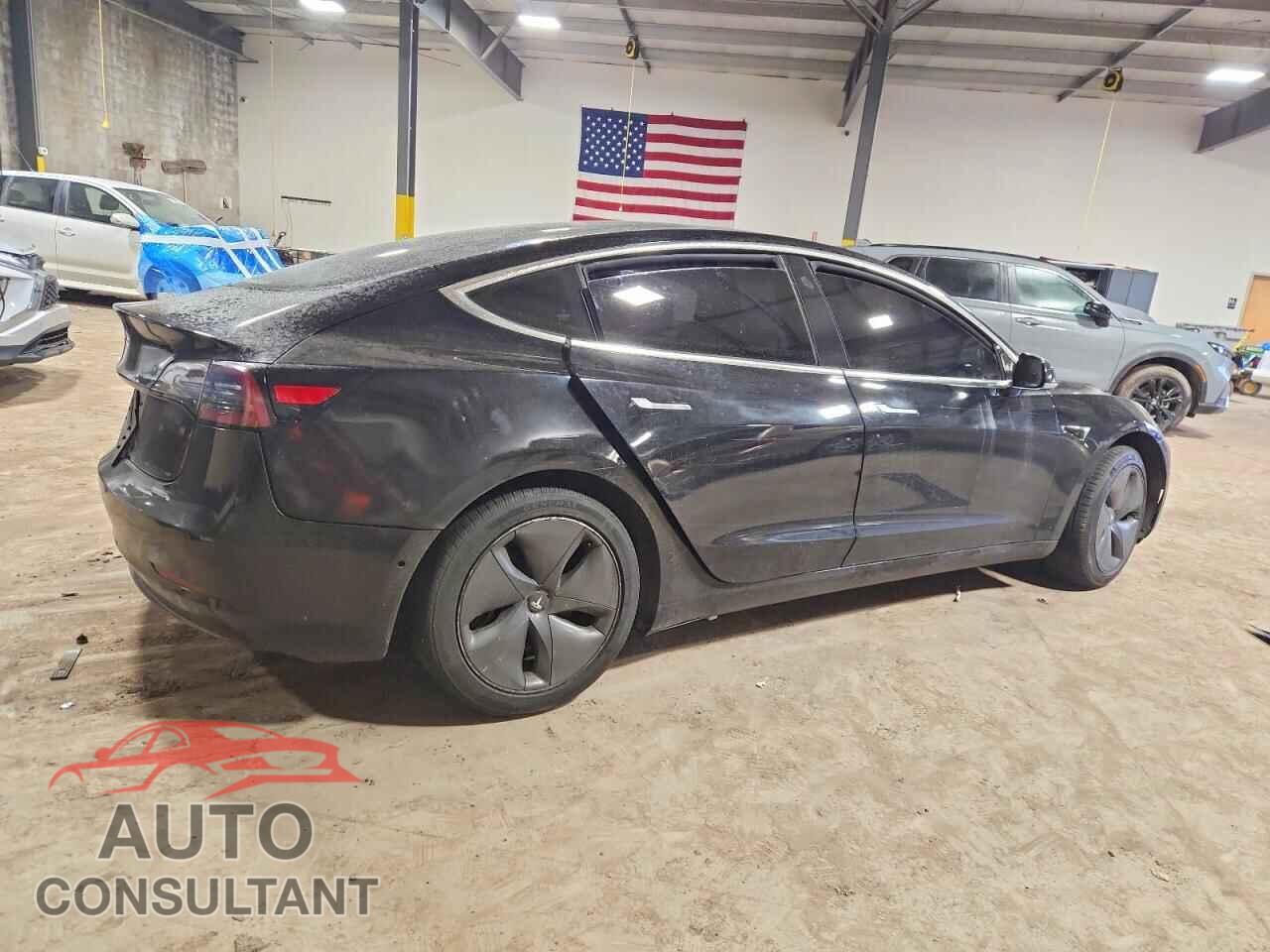 TESLA MODEL 3 2019 - 5YJ3E1EA5KF396033