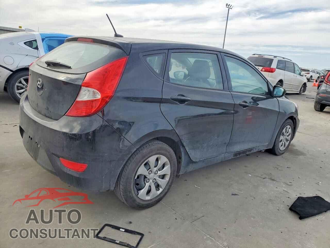 HYUNDAI ACCENT 2017 - KMHCT5AE5HU307059