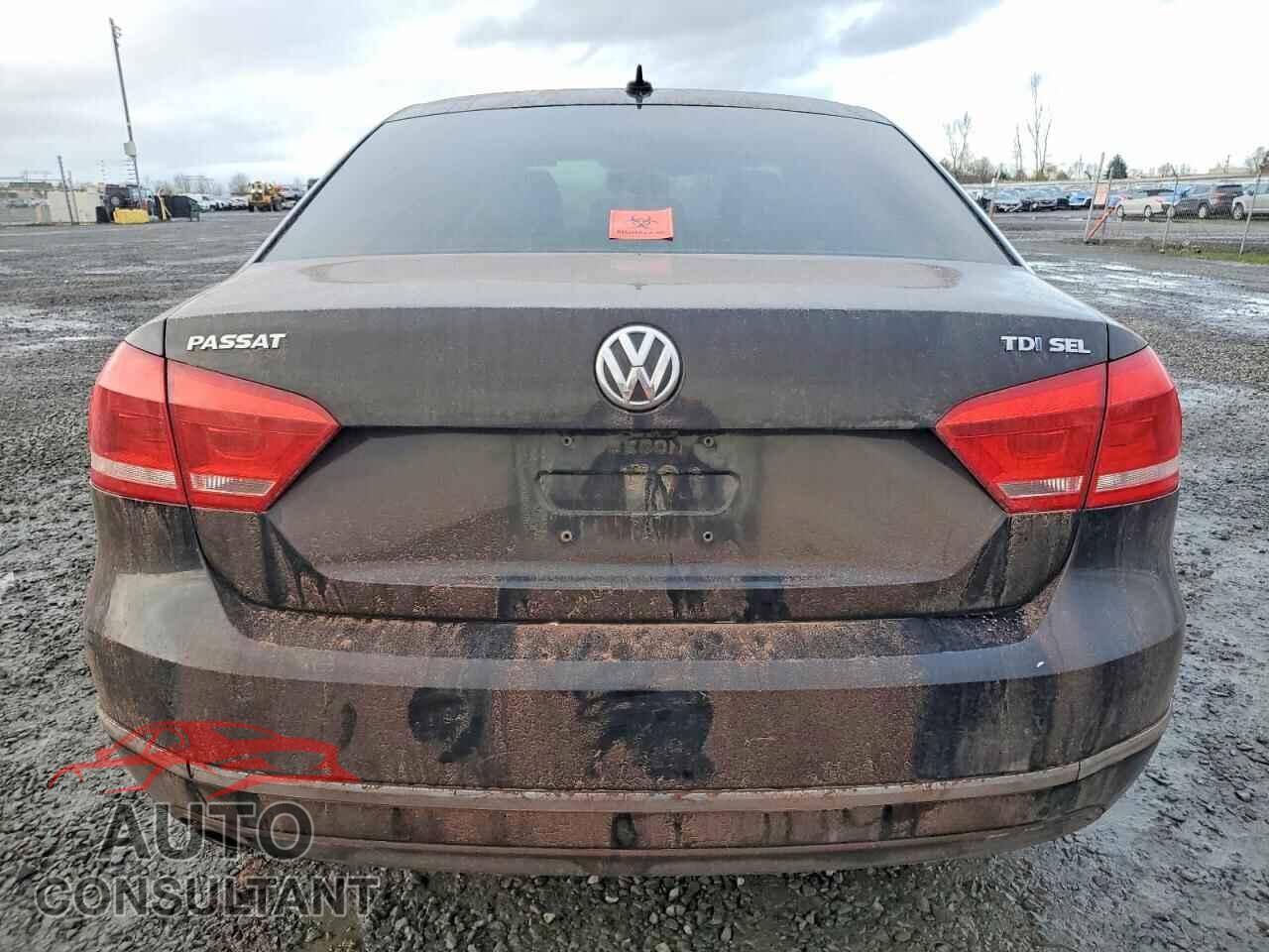 VOLKSWAGEN PASSAT 2014 - 1VWCN7A34EC033442
