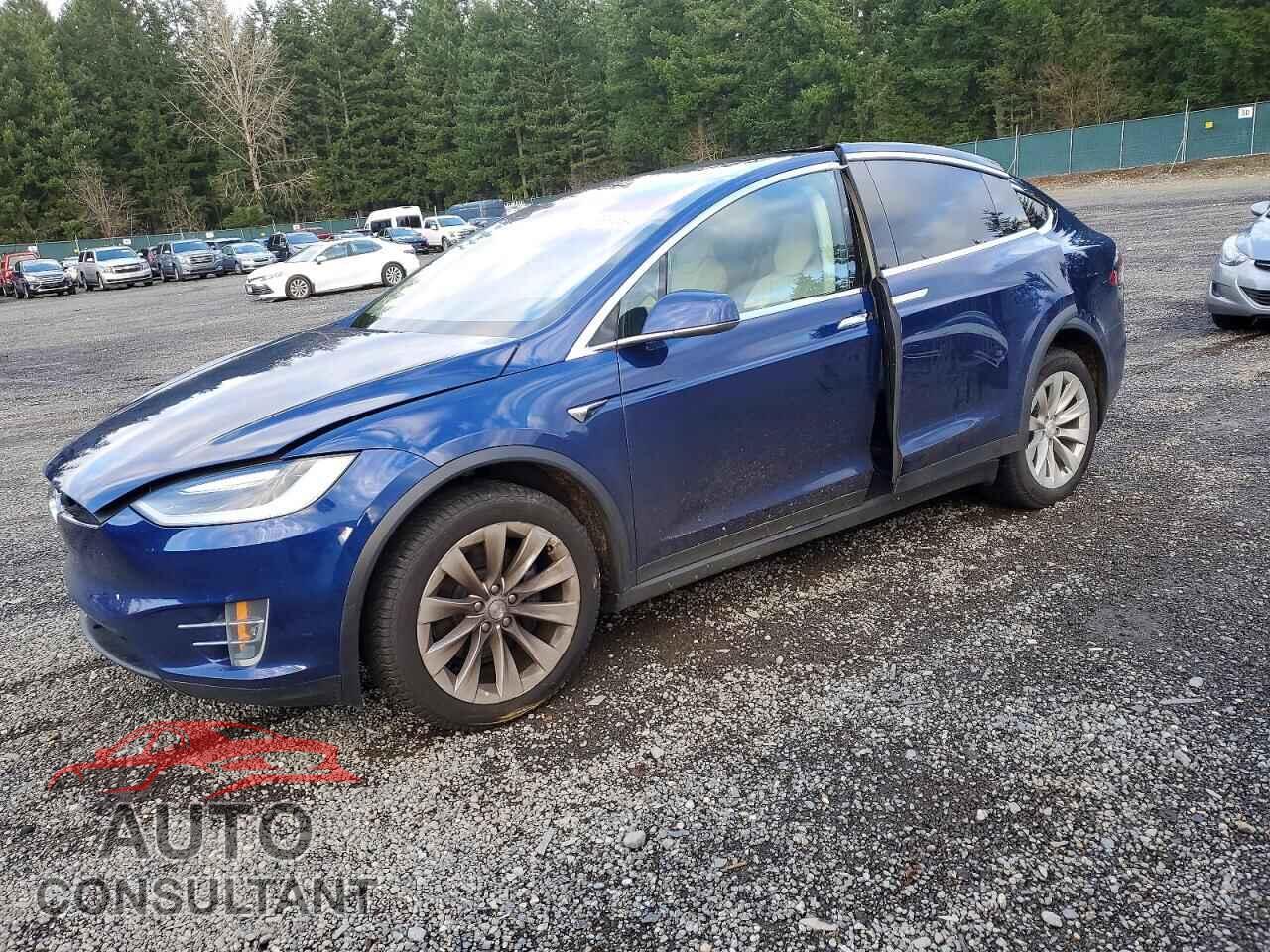 TESLA MODEL X 2017 - 5YJXCDE22HF068367