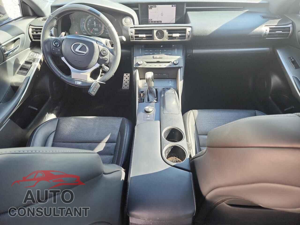 LEXUS IS 2015 - JTHBF1D28F5052303