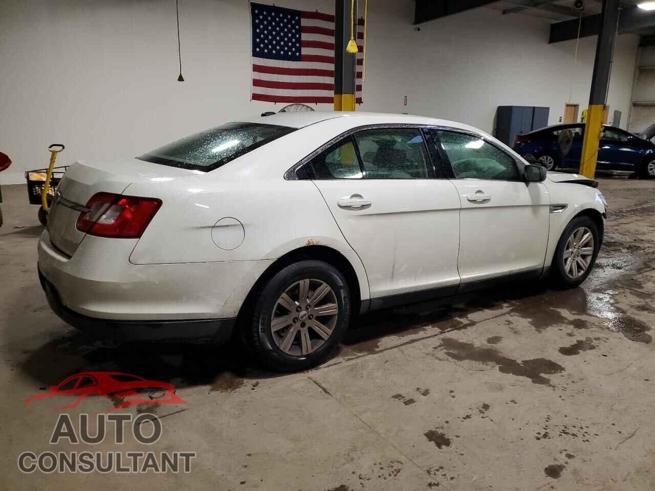 FORD TAURUS 2011 - 1FAHP2DW6BG165673