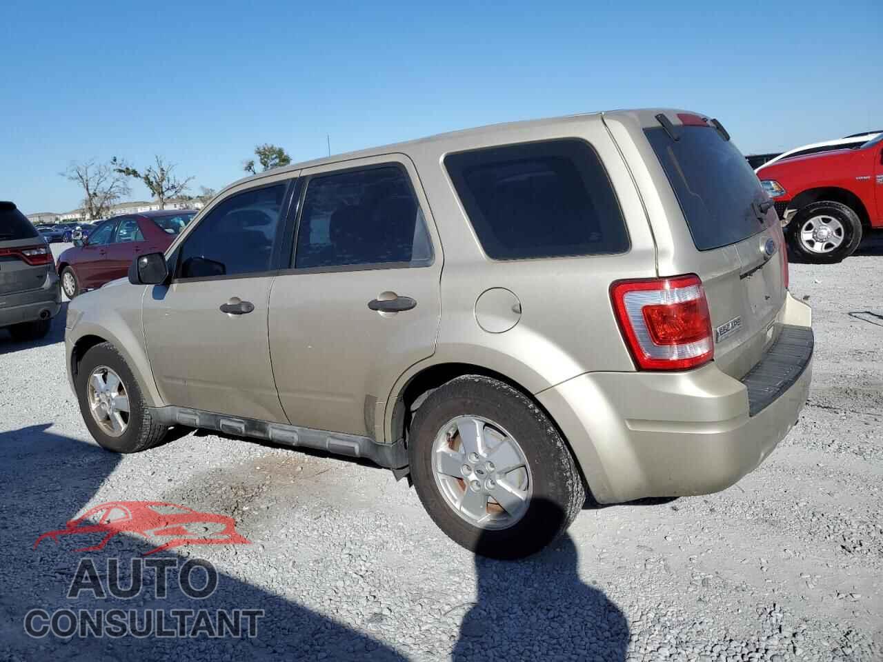 FORD ESCAPE 2011 - 1FMCU0C77BKA41948