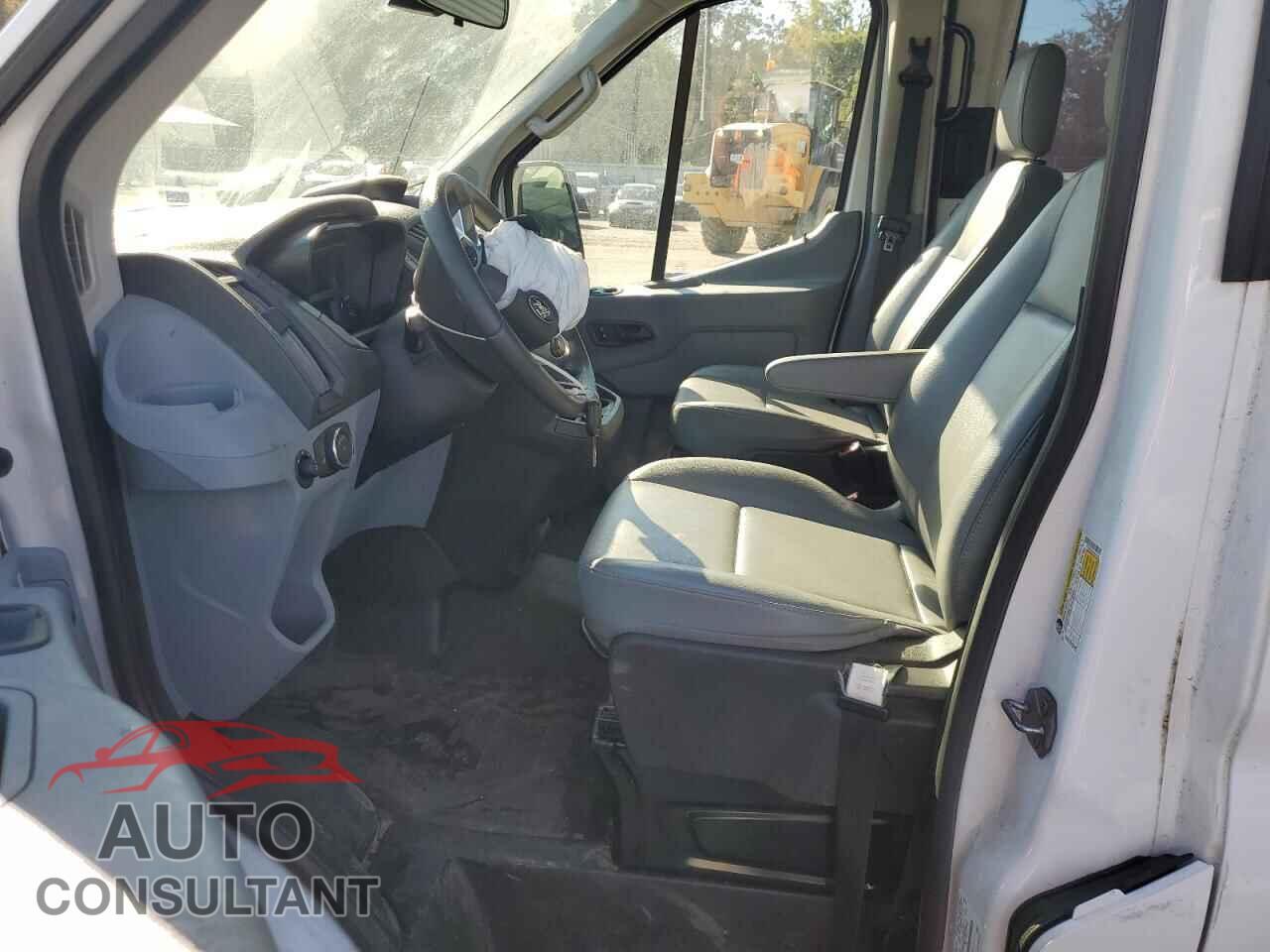 FORD TRANSIT 2019 - 1FTYR2CM1KKA30165