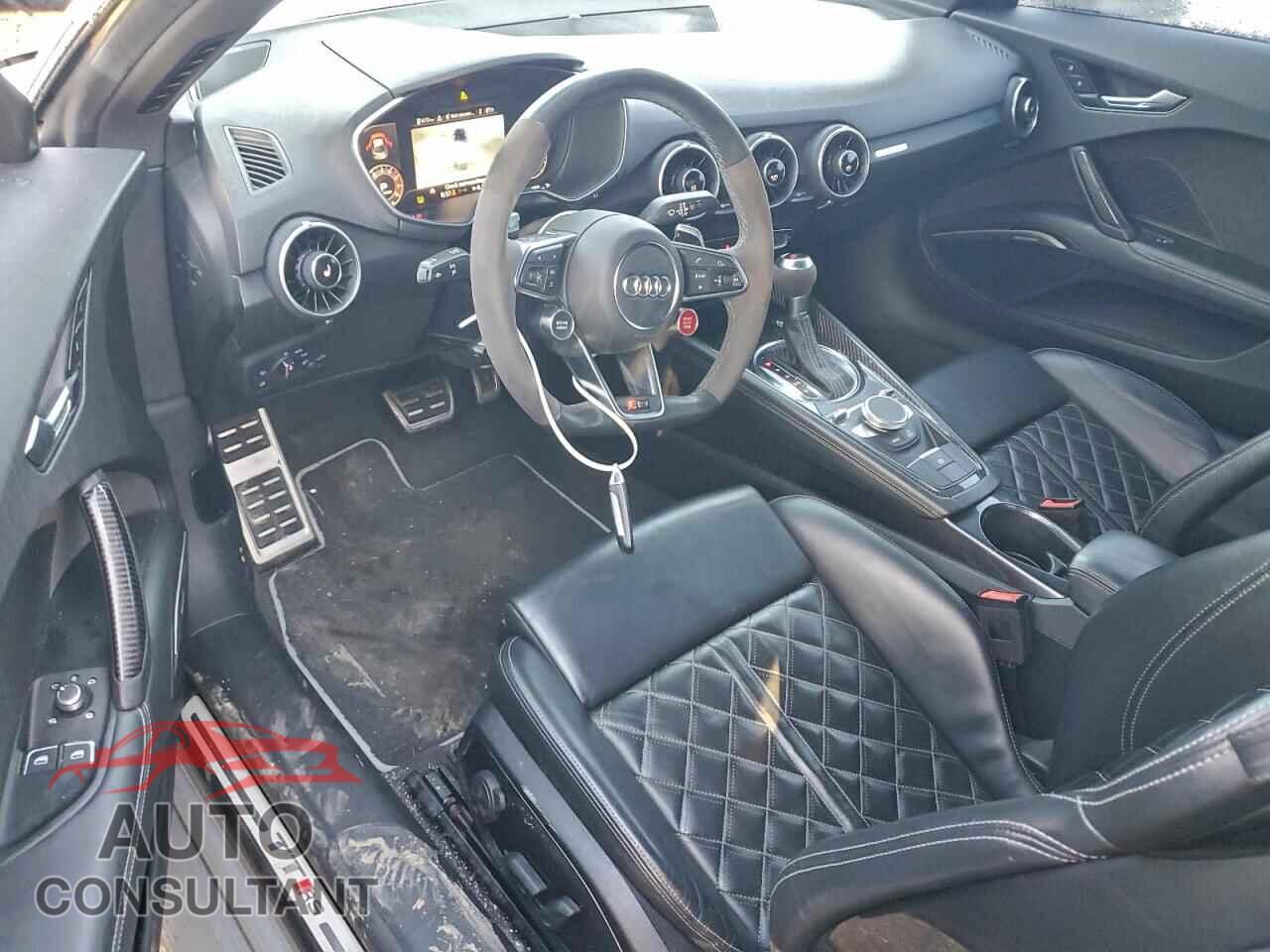 AUDI TT 2018 - WUACSAFV2J1902826