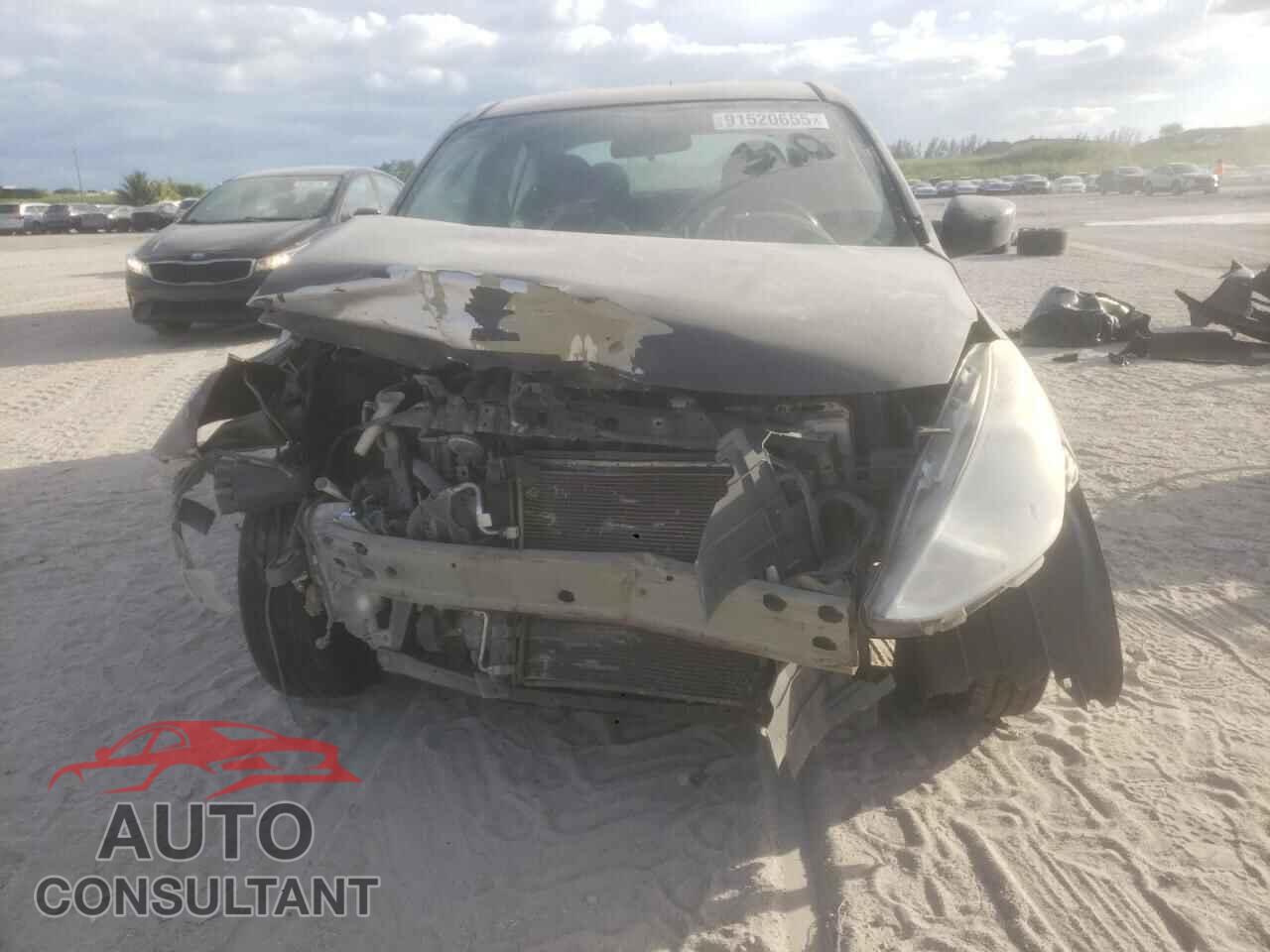 NISSAN VERSA 2017 - 3N1CN7AP3HL803597