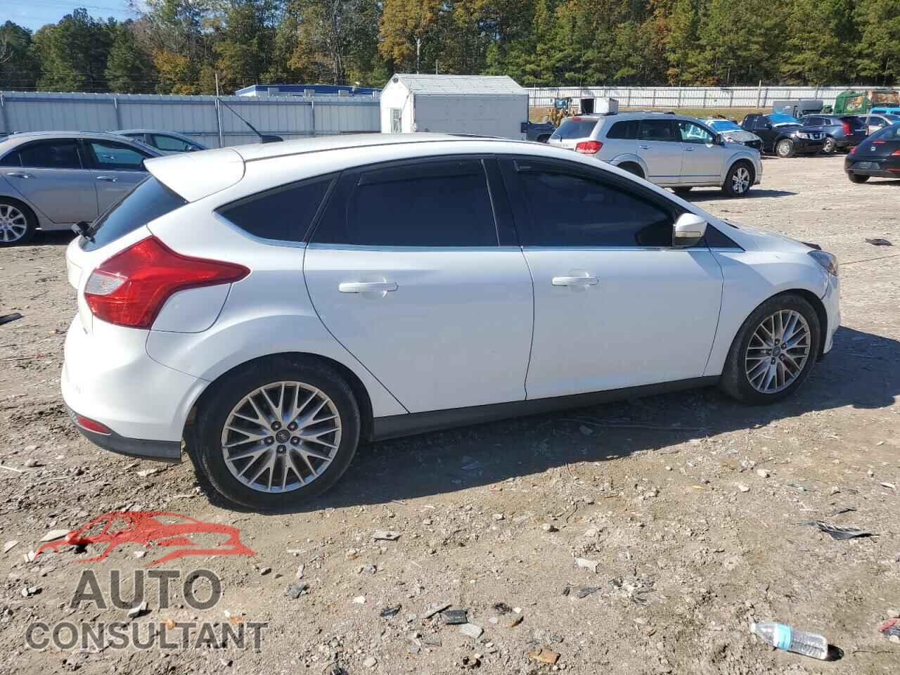 FORD FOCUS 2012 - 1FAHP3M24CL175727