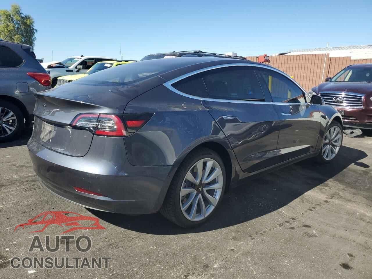 TESLA MODEL 3 2018 - 5YJ3E1EA0JF048803