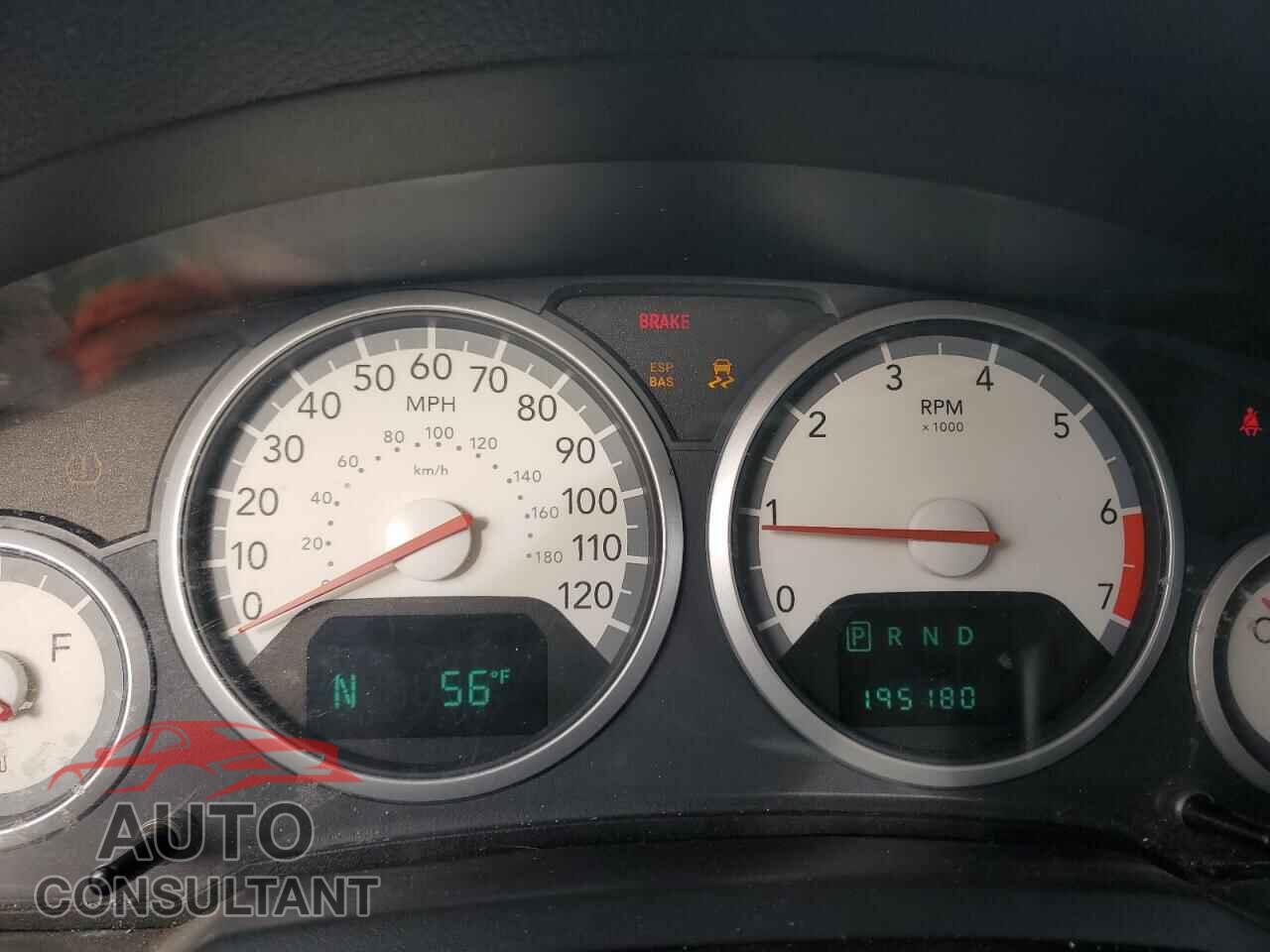 DODGE CARAVAN 2010 - 2D4RN5D18AR433097
