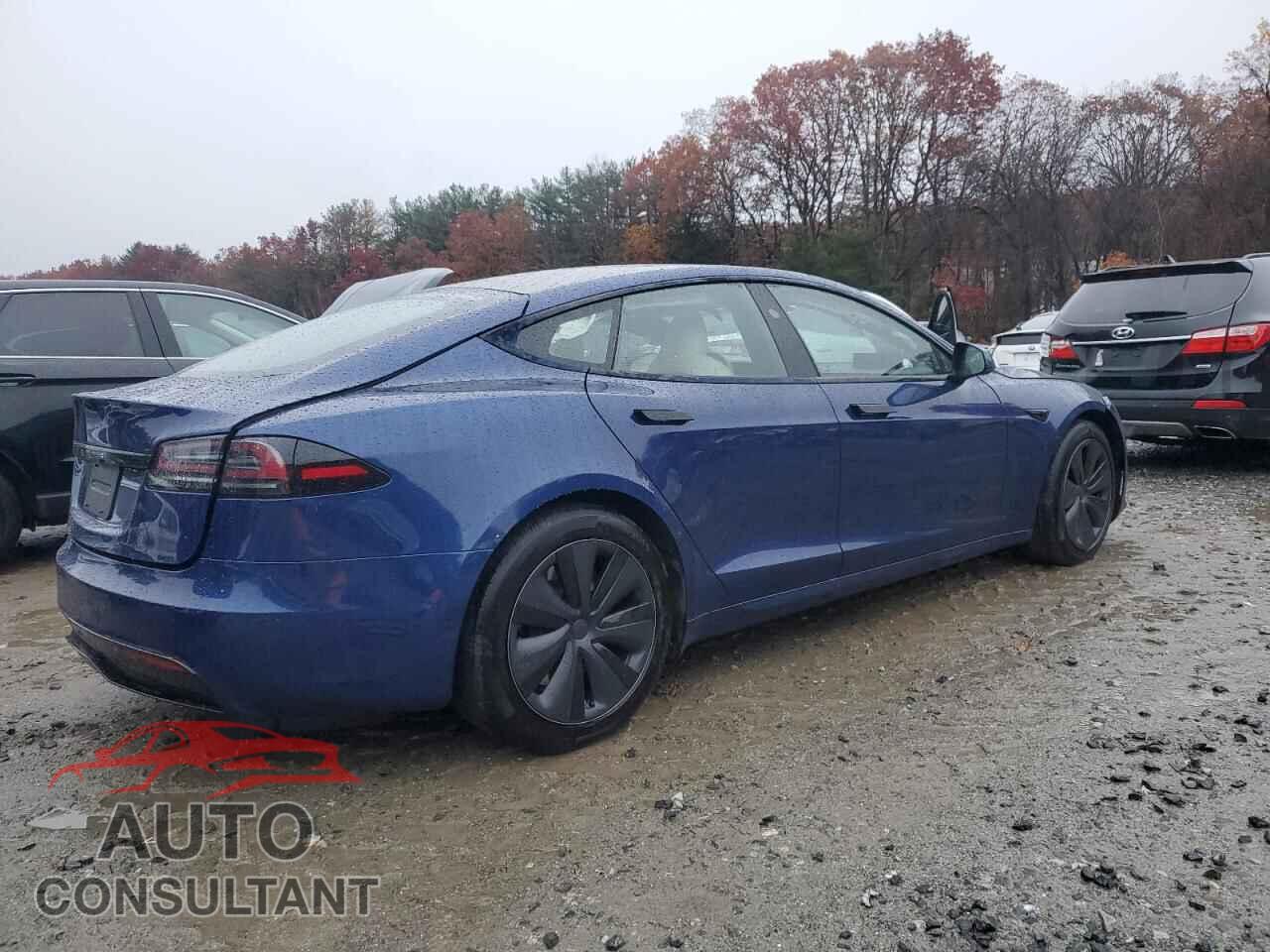 TESLA MODEL S 2023 - 5YJSA1E55PF512400