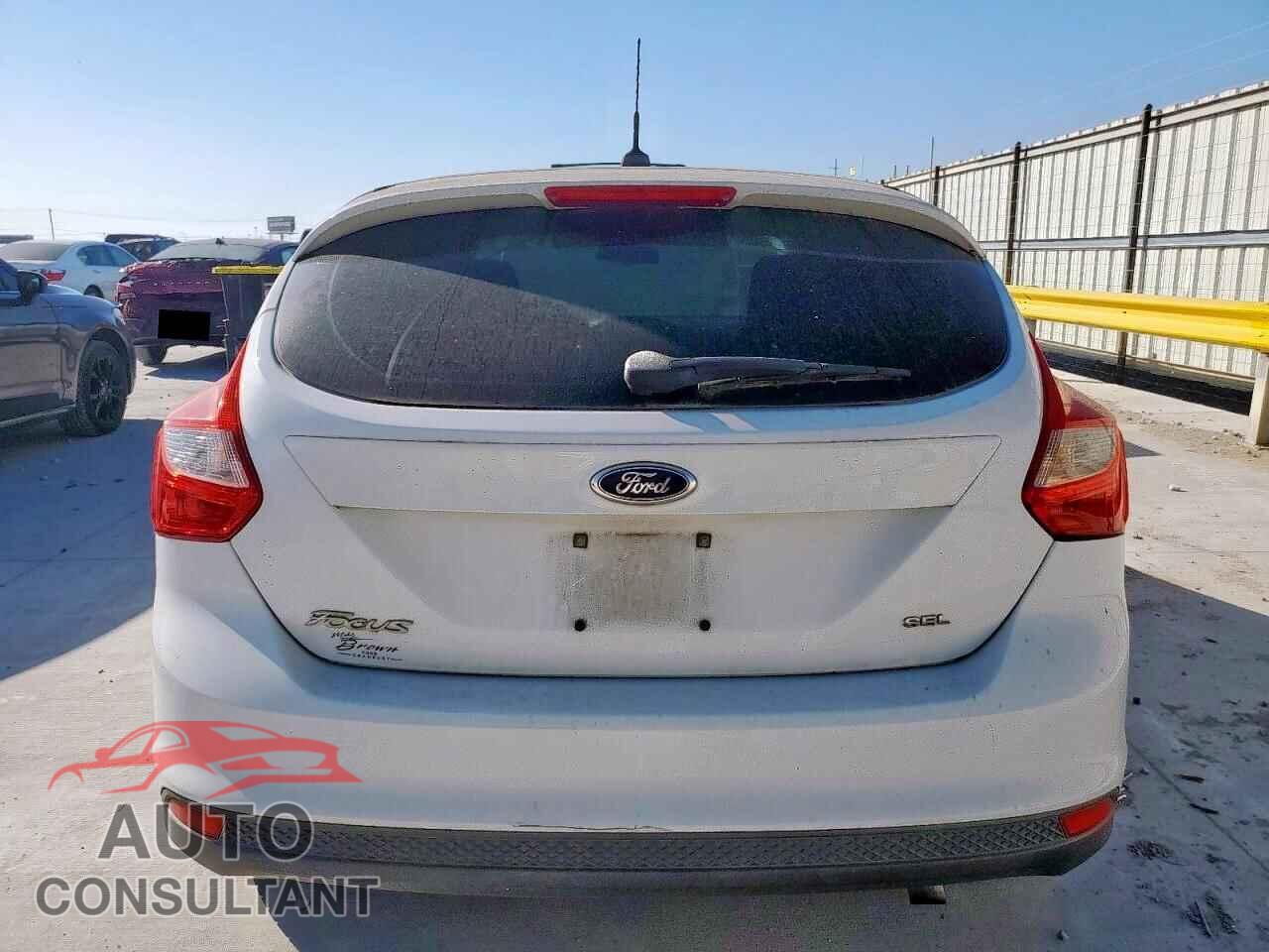 FORD FOCUS 2012 - 1FAHP3M26CL252517