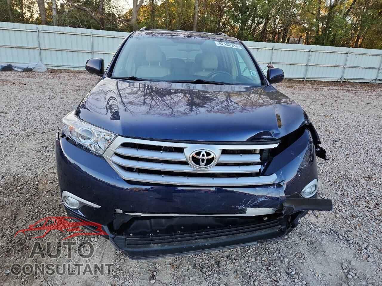 TOYOTA HIGHLANDER 2011 - 5TDYK3EH8BS024737