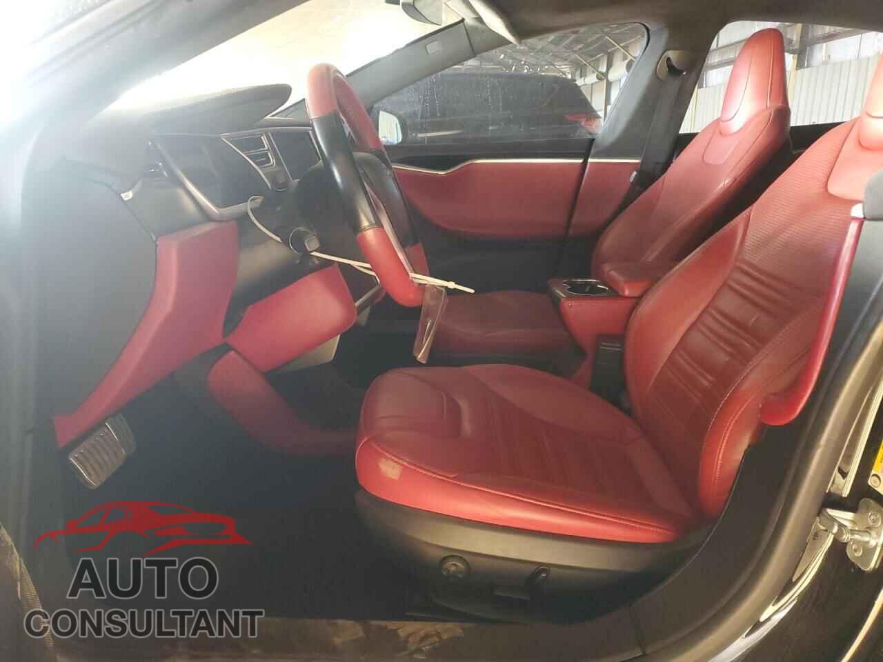 TESLA MODEL S 2013 - 5YJSA1CN8DFP05915
