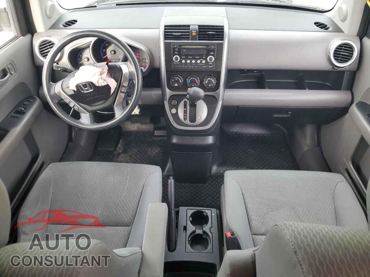 HONDA ELEMENT 2011 - 5J6YH1H76BL000079