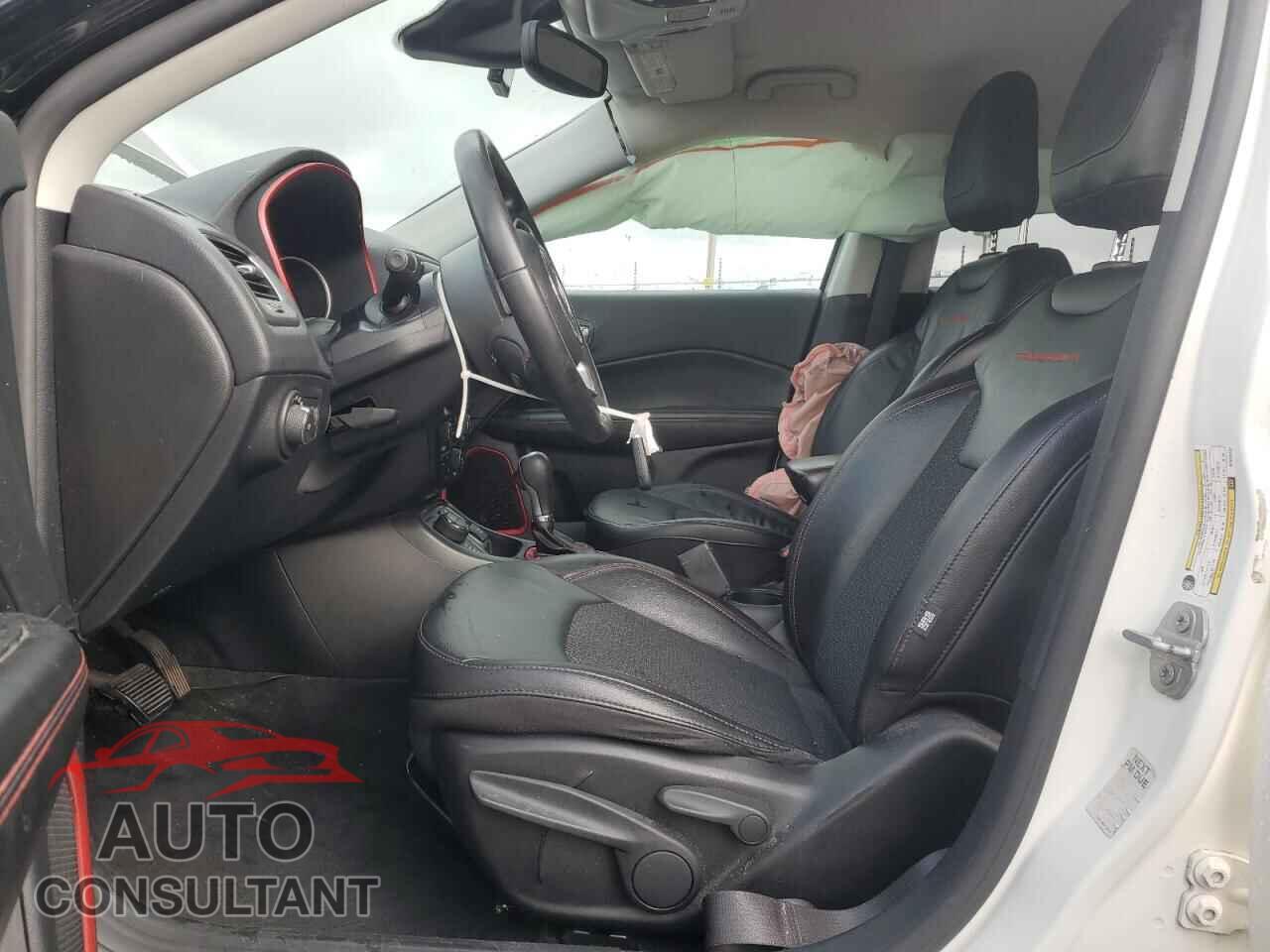 JEEP COMPASS 2021 - 3C4NJDDB7MT600707