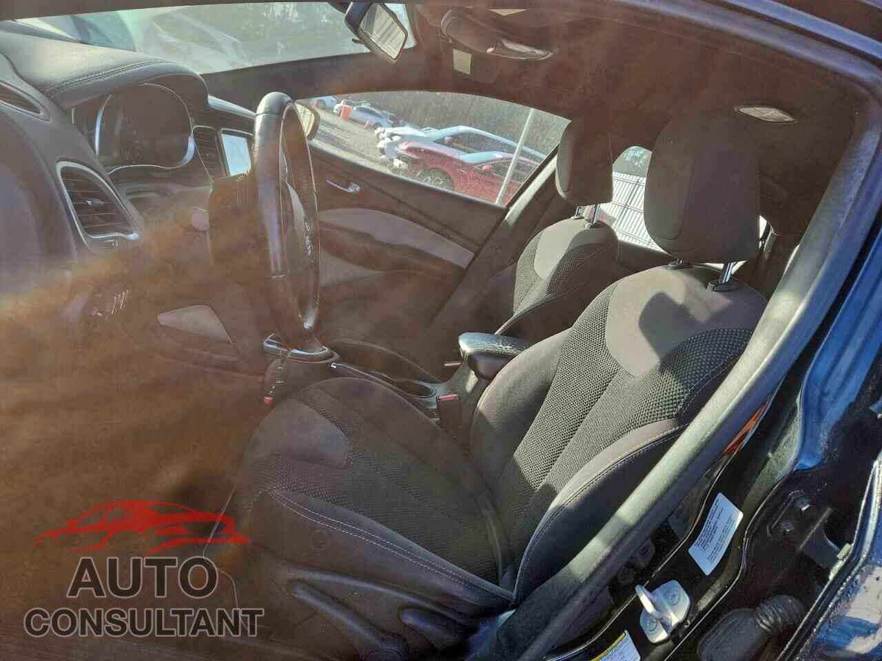 DODGE DART 2015 - 1C3CDFBB3FD213677