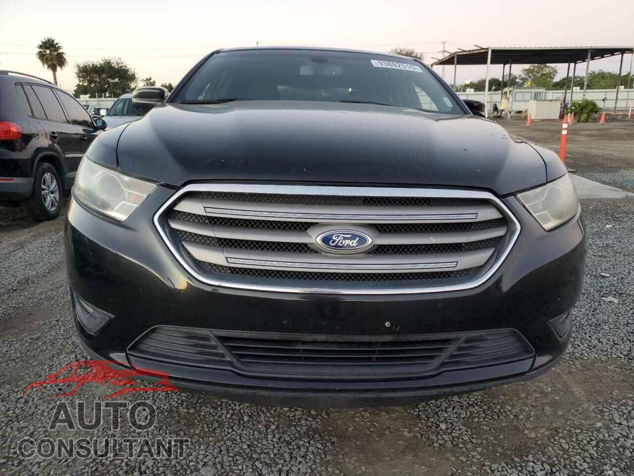 FORD TAURUS 2015 - 1FAHP2E82FG100678