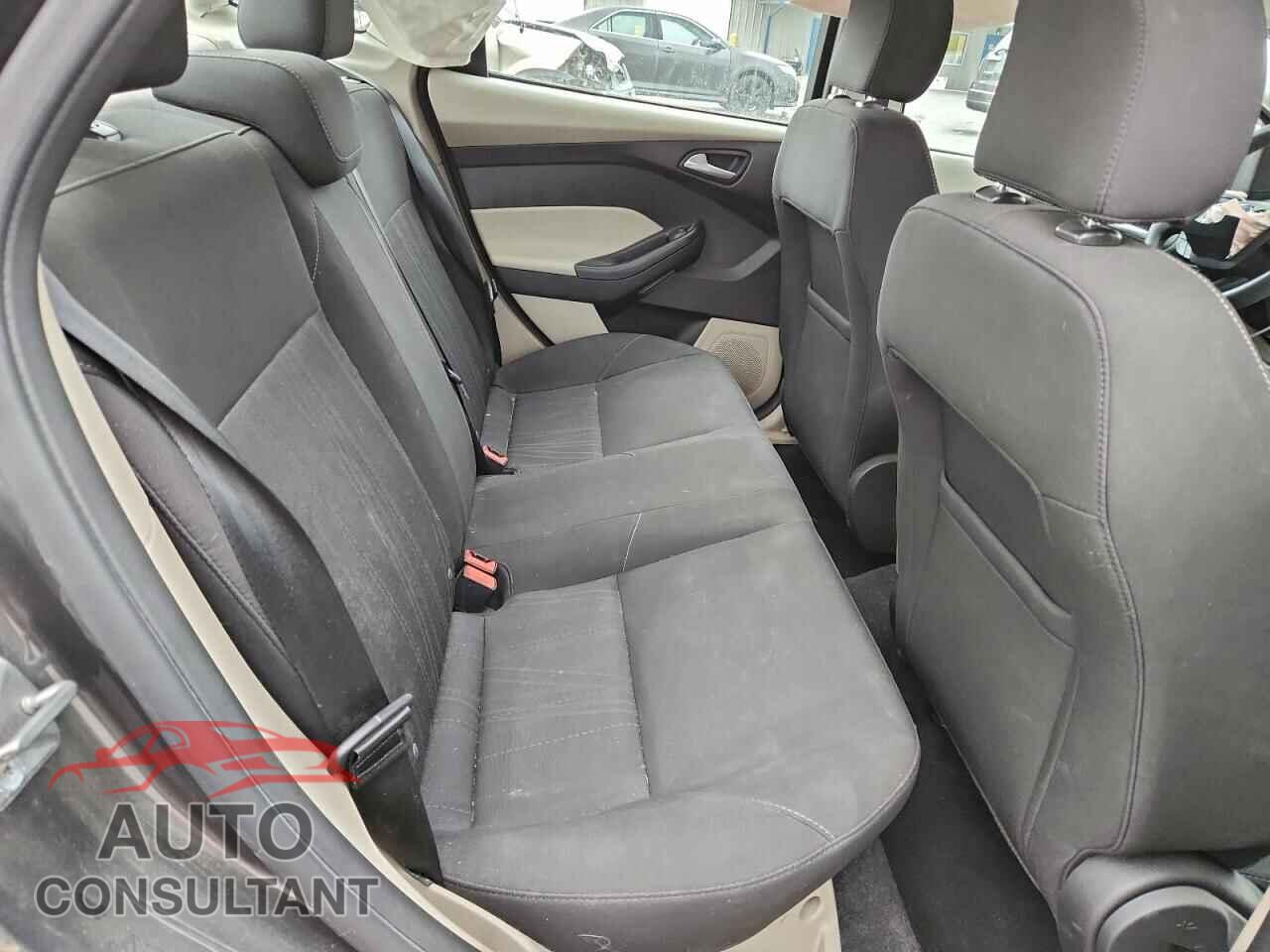 FORD FOCUS 2016 - 1FADP3F20GL226450
