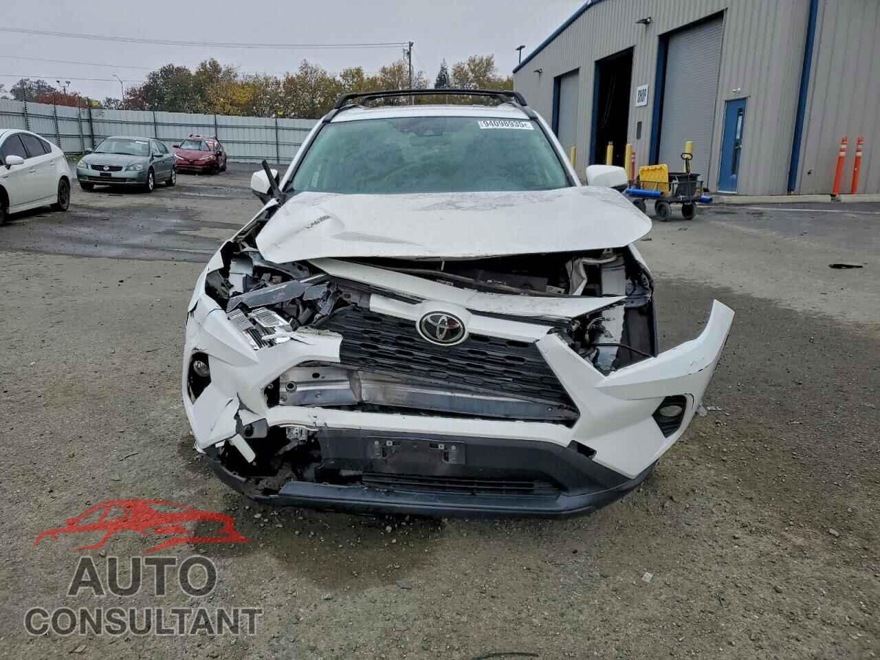 TOYOTA RAV4 2020 - JTMP1RFV8LD060348