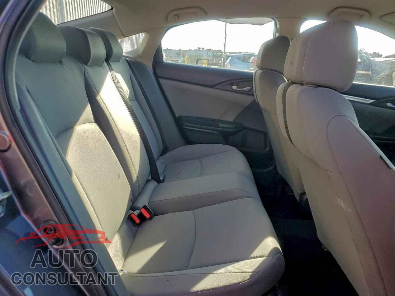 HONDA CIVIC 2017 - 19XFC2F55HE219622