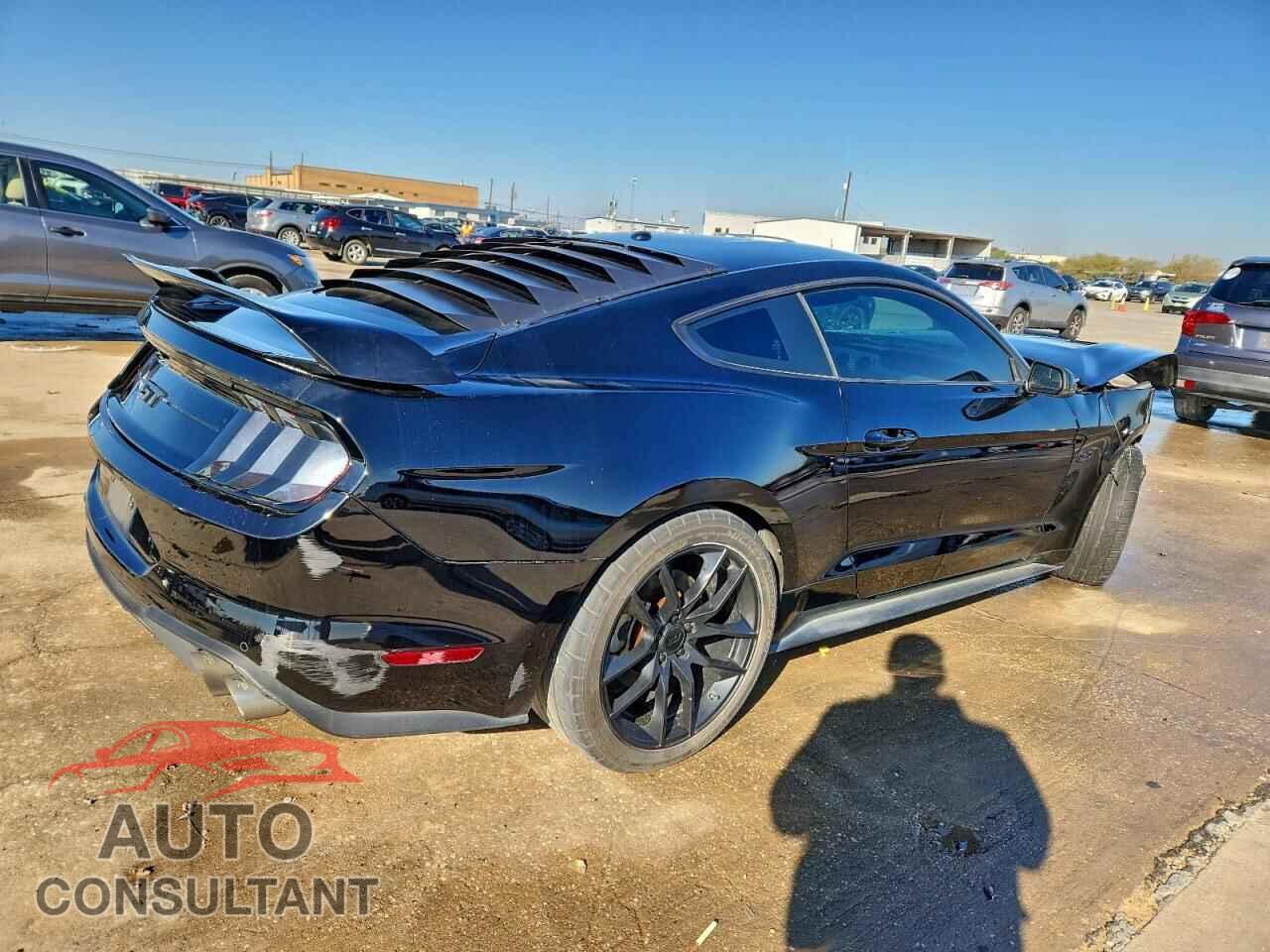 FORD MUSTANG 2019 - 1FA6P8CF1K5152823