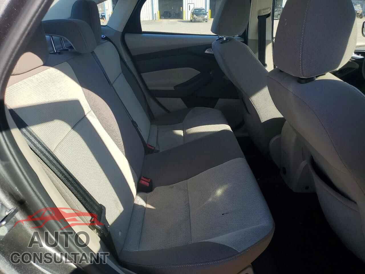 FORD FOCUS 2013 - 1FADP3F25DL114383
