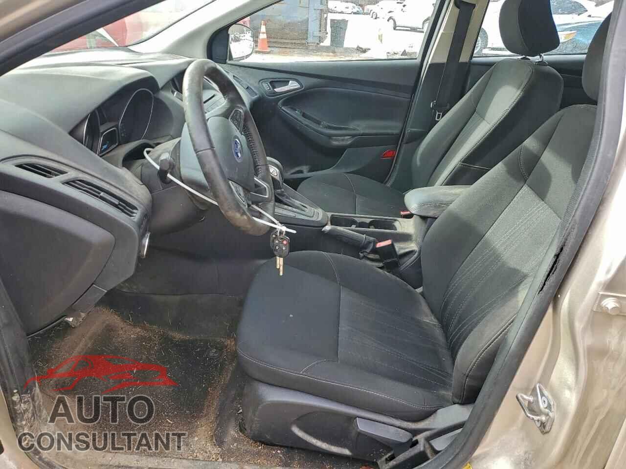 FORD FOCUS 2017 - 1FADP3F26HL317899