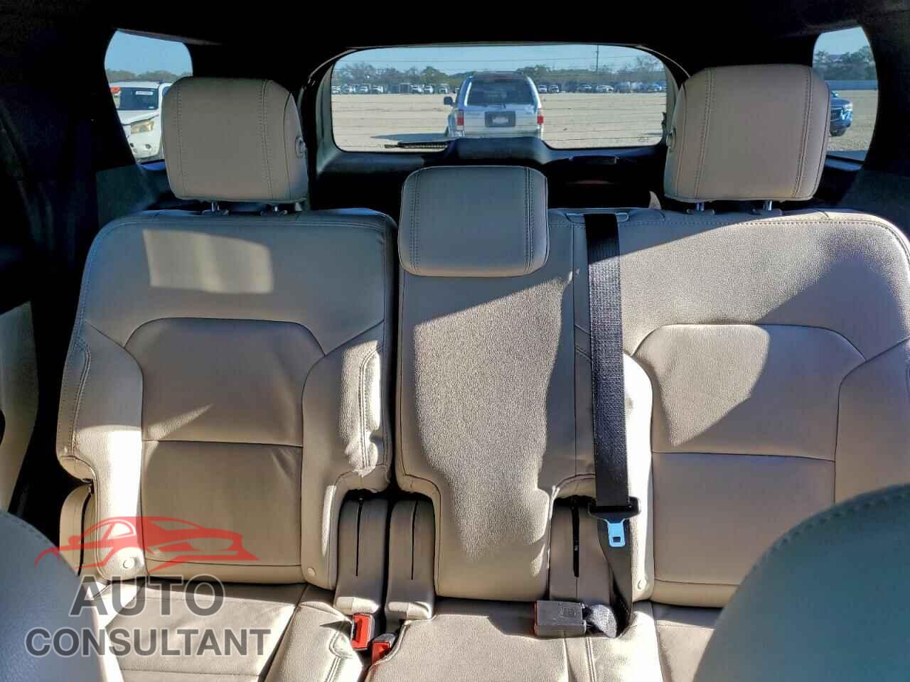 FORD EXPLORER 2018 - 1FM5K7D88JGB42464