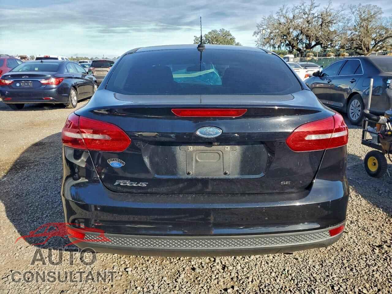 FORD FOCUS 2017 - 1FADP3F29HL331313