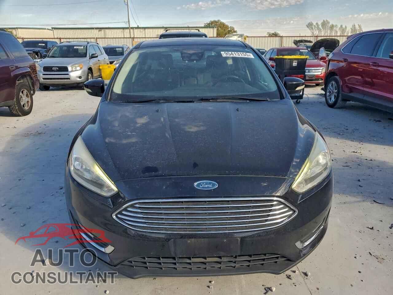 FORD FOCUS 2017 - 1FADP3N28HL275575