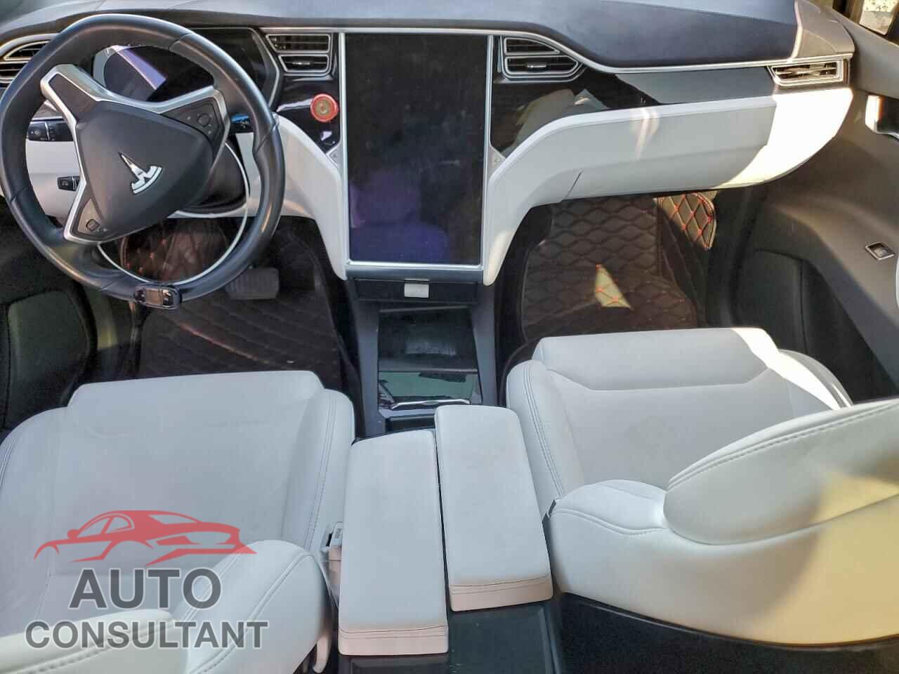 TESLA MODEL X 2017 - 5YJXCBE24HF043863