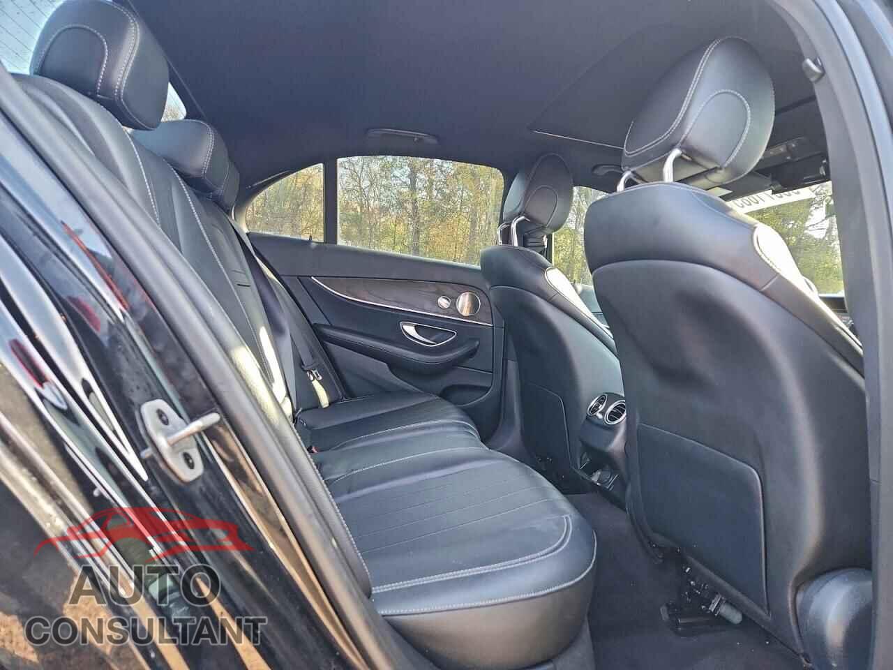 MERCEDES-BENZ E-CLASS 2022 - W1KZF8DB7NB030243
