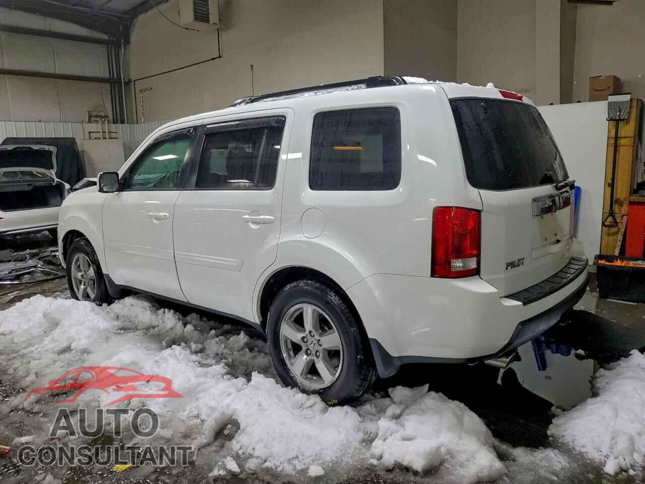 HONDA PILOT 2010 - 5FNYF4H50AB033060
