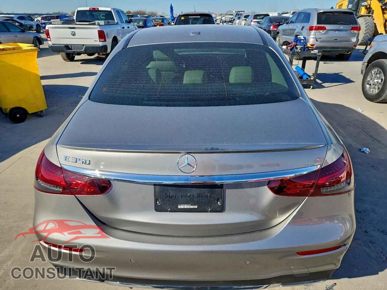 MERCEDES-BENZ E-CLASS 2022 - W1KZF8DB6NB033599