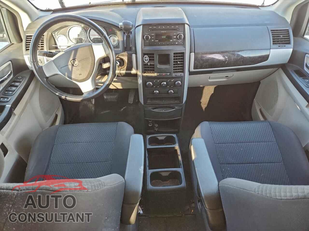 DODGE CARAVAN 2010 - 2D4RN5D12AR409037