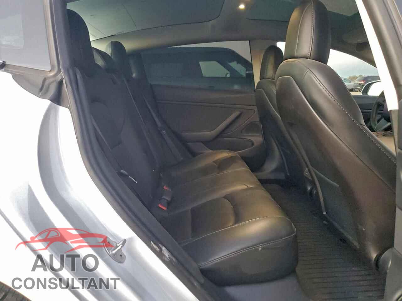 TESLA MODEL 3 2020 - 5YJ3E1EB8LF628392
