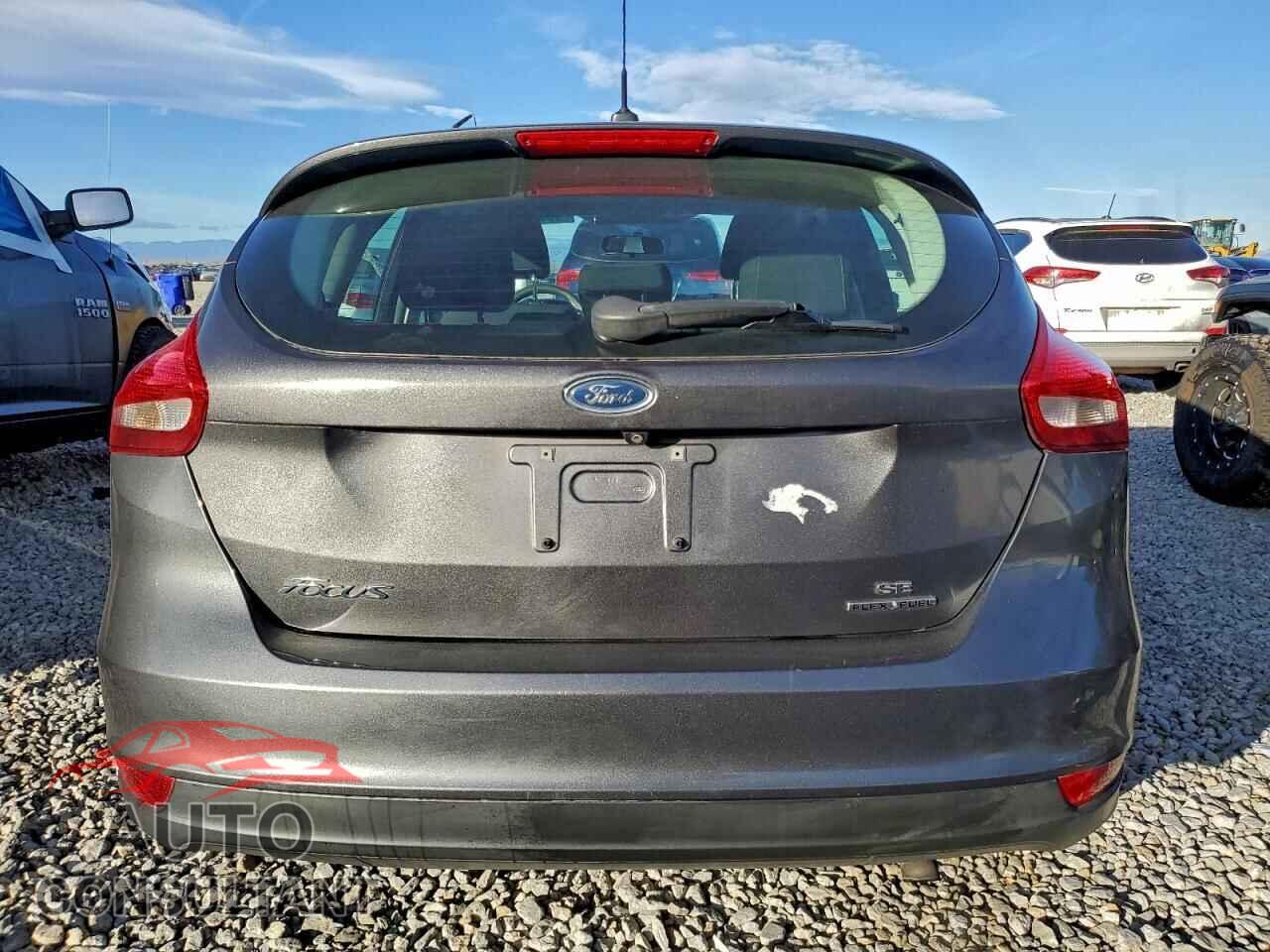 FORD FOCUS 2015 - 1FADP3K28FL223672
