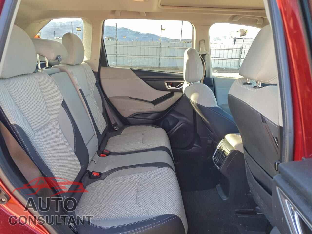 SUBARU FORESTER 2019 - JF2SKAGC4KH521446