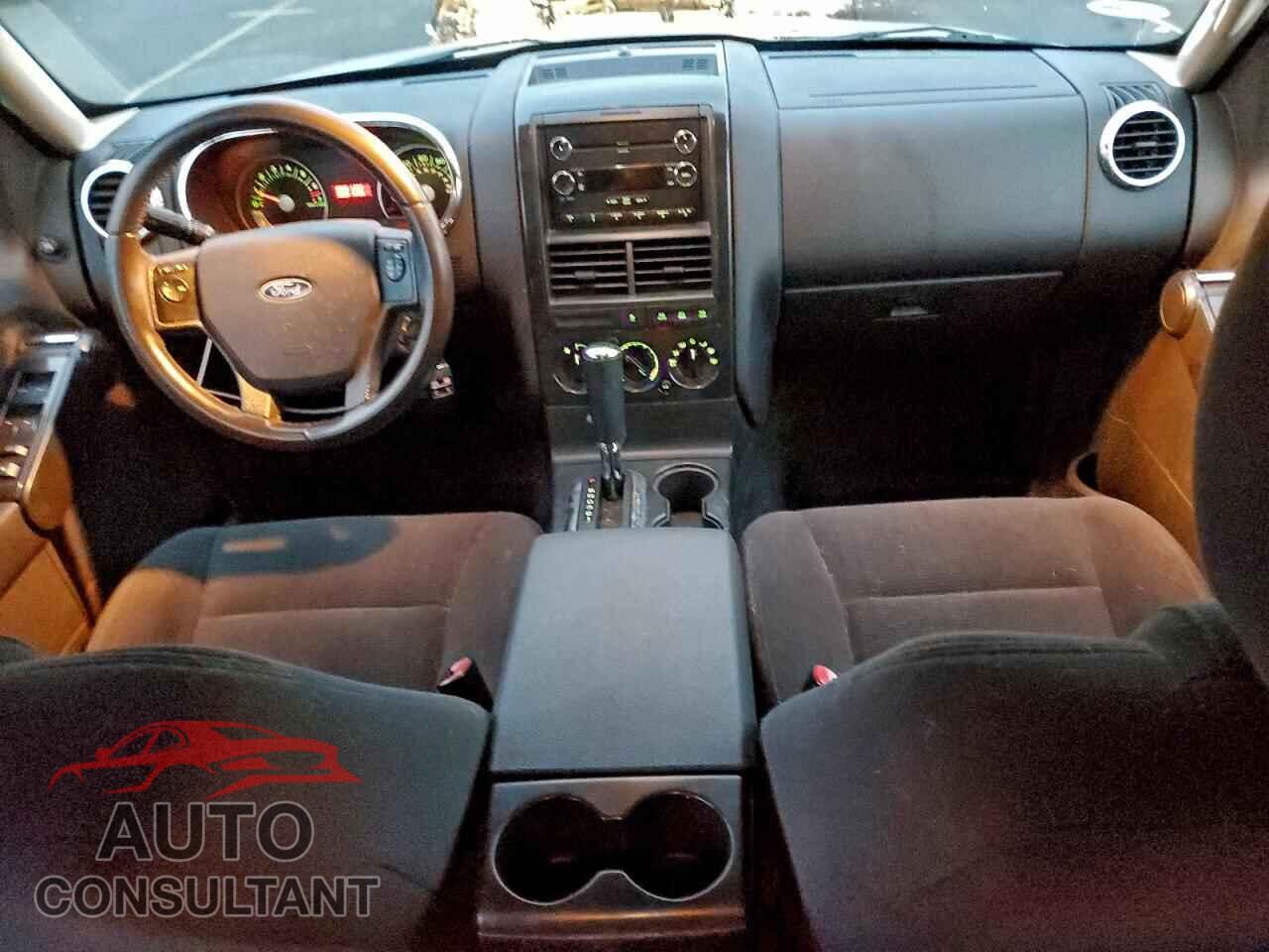 FORD EXPLORER 2010 - 1FMEU7DE5AUB03526